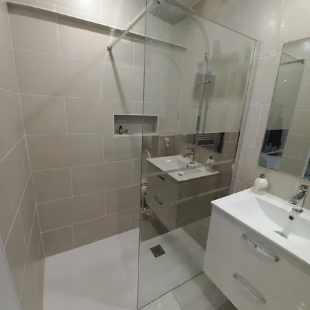 Maisonnette Entiere Apartment *